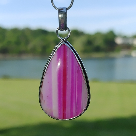 Pink Botswana Agate Pendant Necklace in 925 Sterling Silver Overlay (2.1") - Picture 1 of 10
